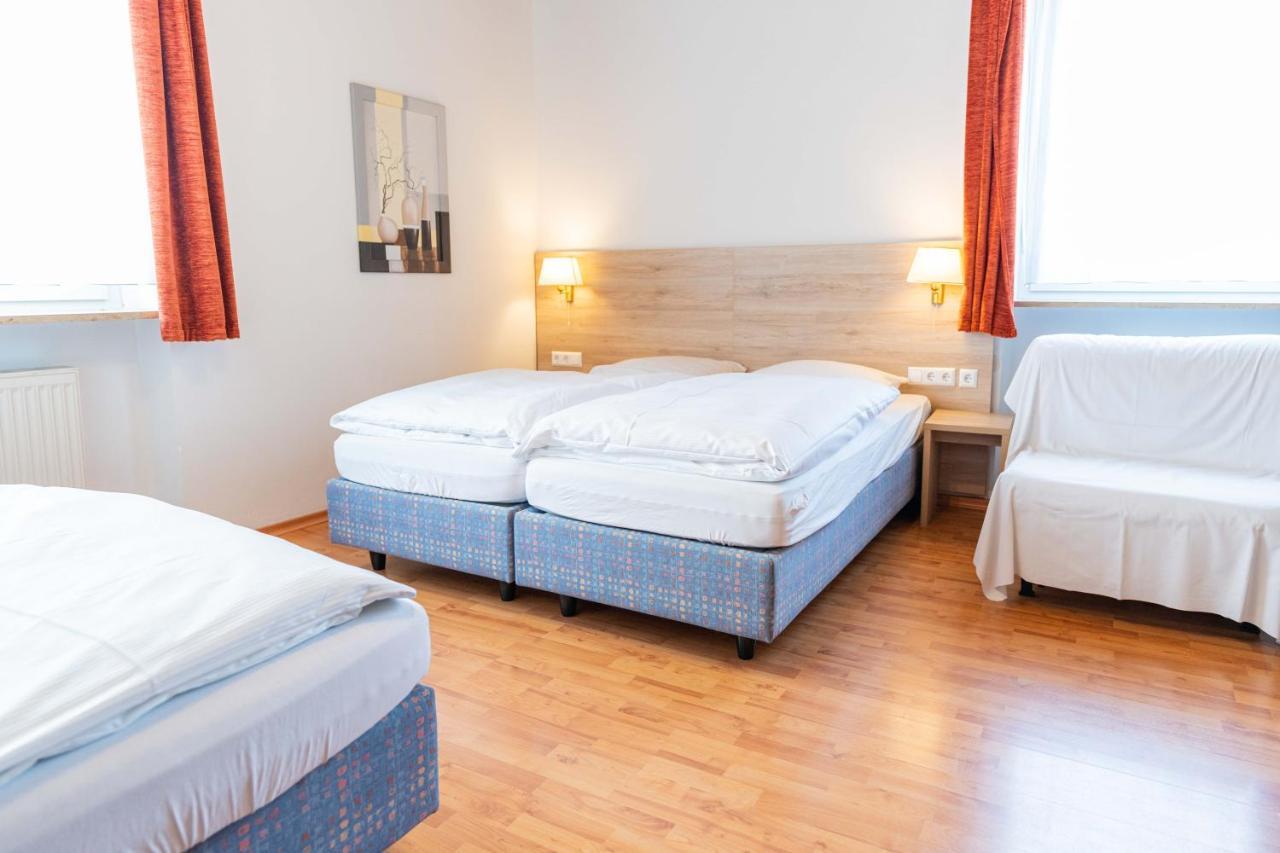 Hotel Am Roemerplatz Ulm Zewnętrze zdjęcie