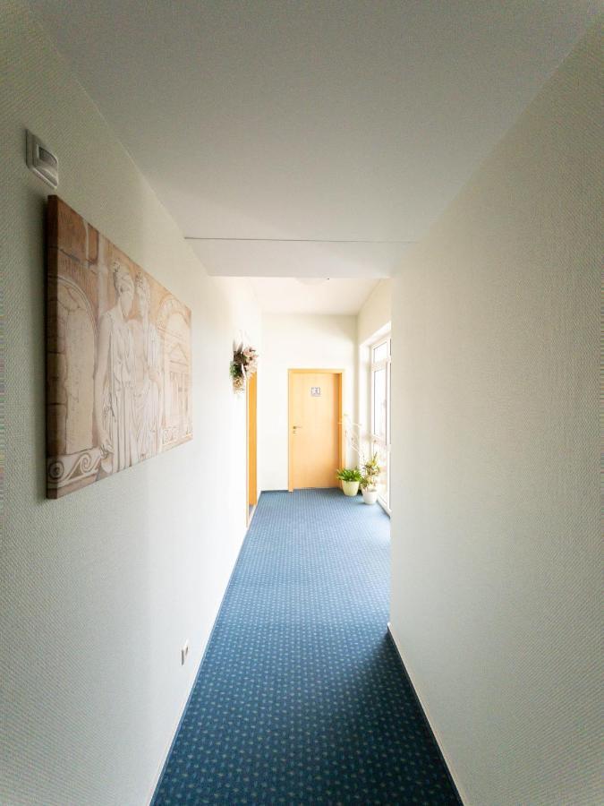 Hotel Am Roemerplatz Ulm Zewnętrze zdjęcie