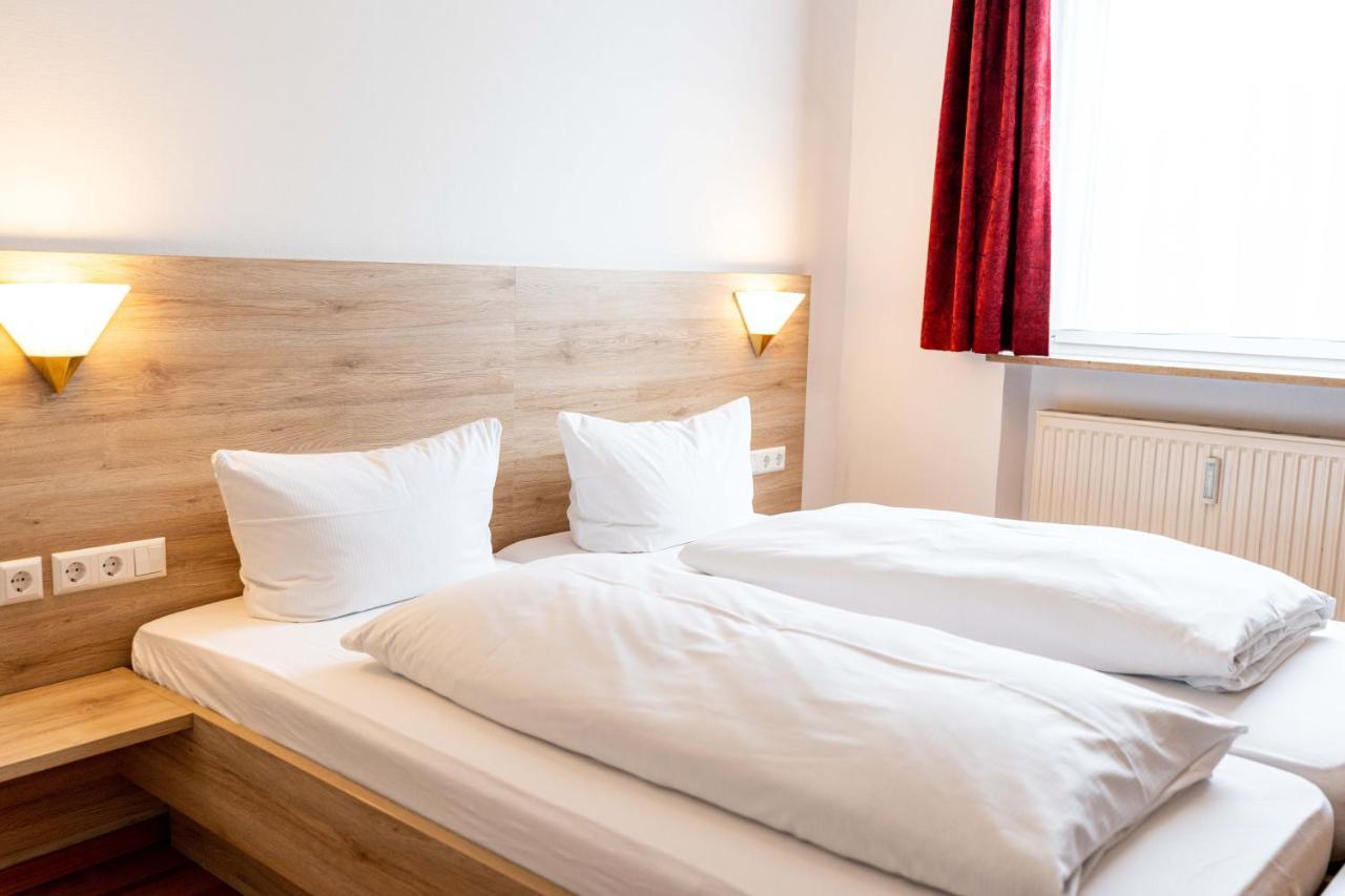Hotel Am Roemerplatz Ulm Zewnętrze zdjęcie