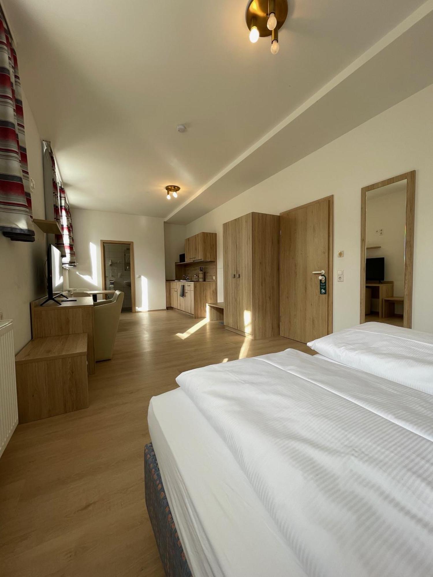 Hotel Am Roemerplatz Ulm Zewnętrze zdjęcie
